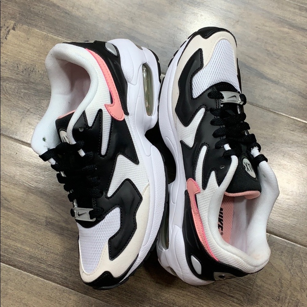W NIKE AIR MAX2 LIGHT white/bleached coral-black - Picture 10 of 16